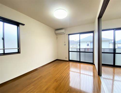 ポーシェ三月内　Ａ 202号-2