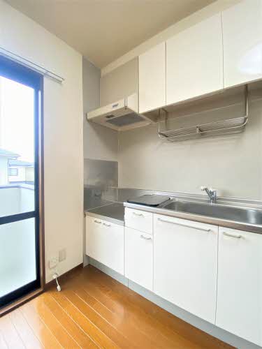 ポーシェ三月内　Ａ 202号-4