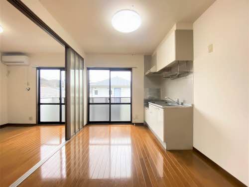 ポーシェ三月内　Ａ 202号-5