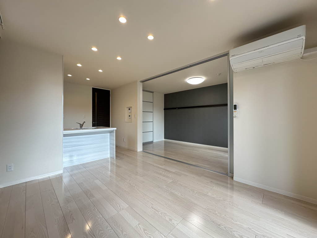 シャーメゾン大沢川原 101号-3