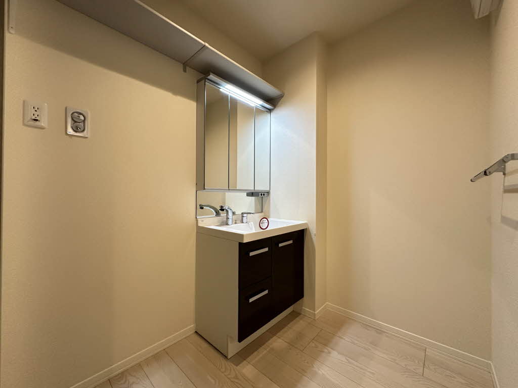 シャーメゾン大沢川原 101号-7