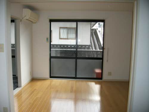 シャンボール吉岡Ａ 201号-2