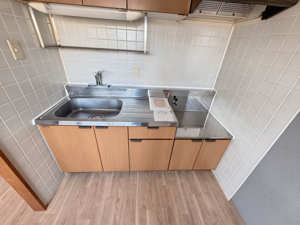 リピュート三浦 101号-3