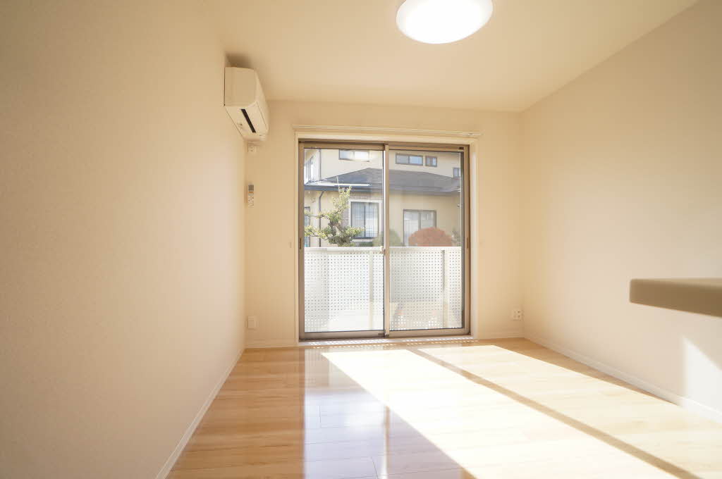 シャーメゾン　イーフィールド 101号-3