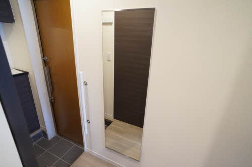 コア城南 303号-3