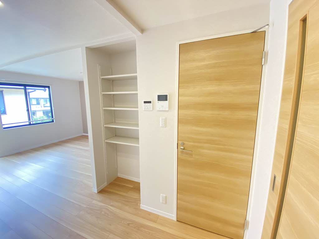 ネーブルグリーン 202号-13