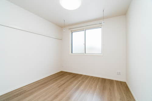 ベルク吉岡南 202号-7