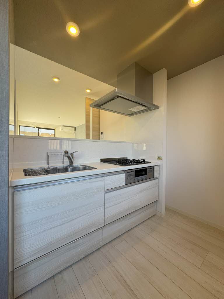 ファミール鎌田 103号-11