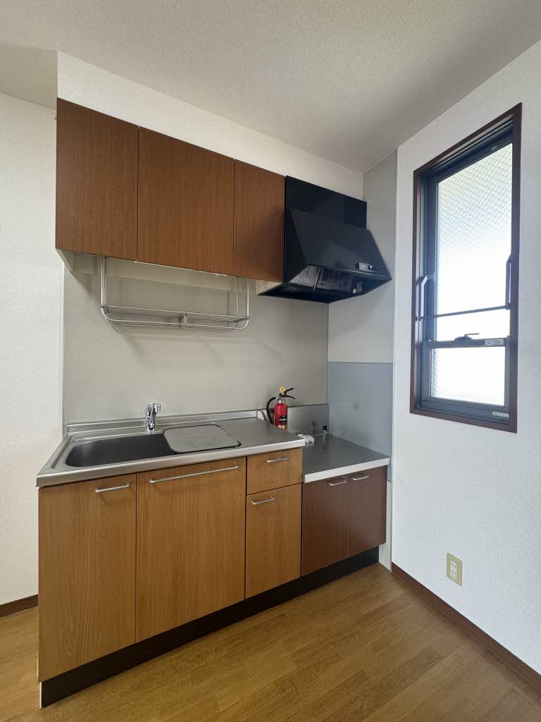 サンテラス山根B 201号-9