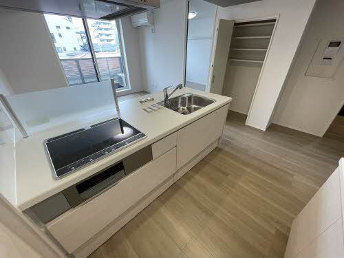 ＣＲＥＳＴＩＥＱ大和町 302号-5