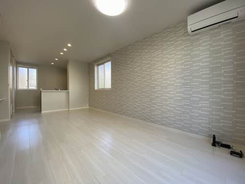 ヴィータ森合町 101号-3