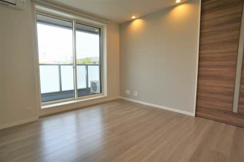 Ｉ．Ｚ．Ｍ 203号-3