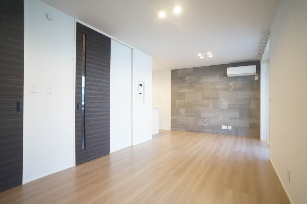 シャーメゾンコア双葉町 101号-2