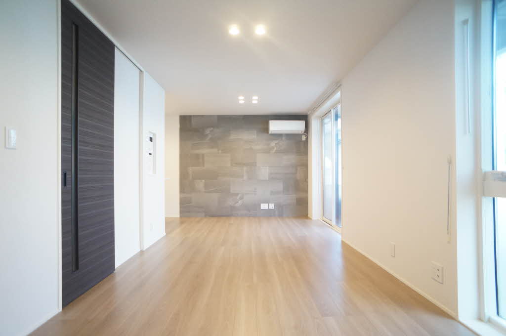 シャーメゾンコア双葉町 101号-3