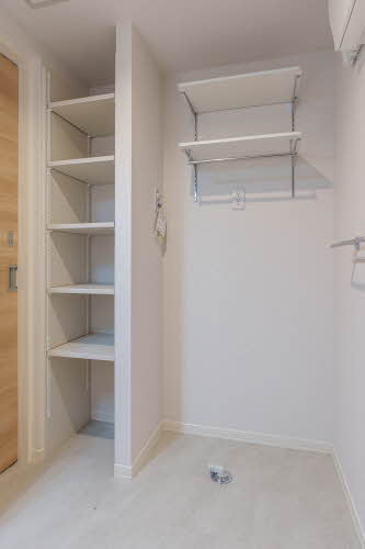 リベルテ石名坂 301号-9