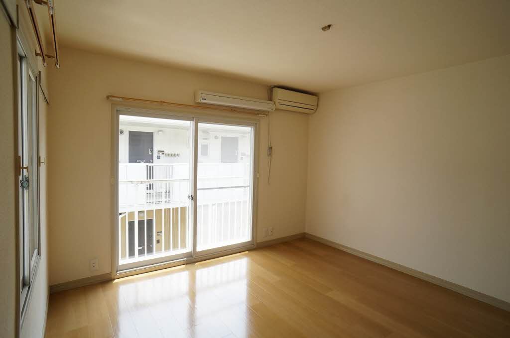 ユーロハイツ名須川　Ａ 201号-2