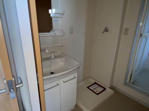 コーラルタウンＡ 201号-9