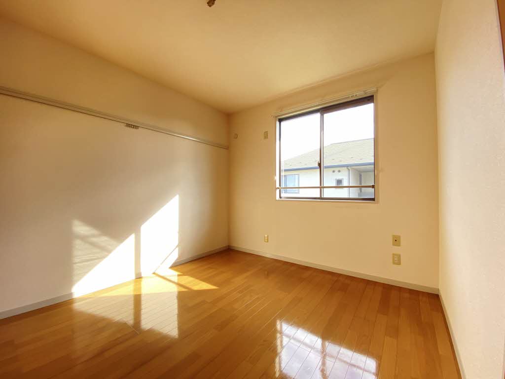 コーラルタウンＡ 202号-3