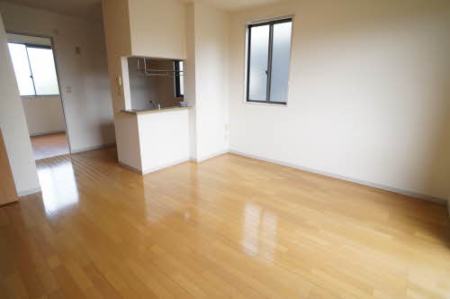 コーラルタウンＥ 101号-3