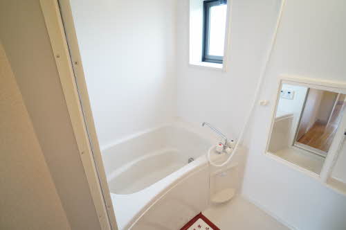 コーラルタウンＥ 101号-8