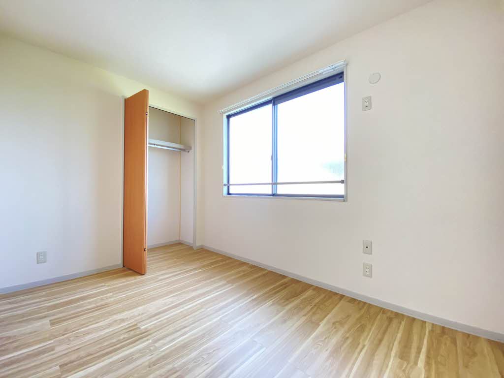 コーラルタウンＦ 201号-4