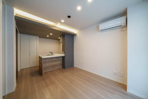 イーストゲートレジデンス 202号-3