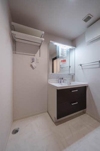 ベレオ大町 403号-8