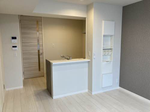 ラ　プリエ 203号-6