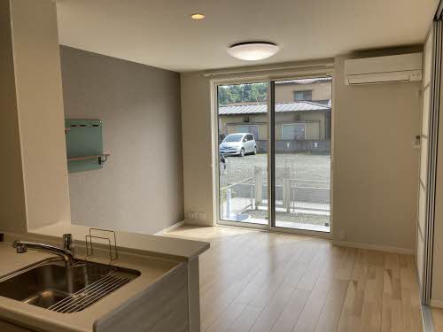 ウィステリア小島町 105号-2