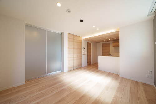 La河原町 102号-3