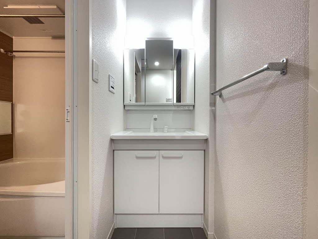 シャーメゾン旭南 203号-8