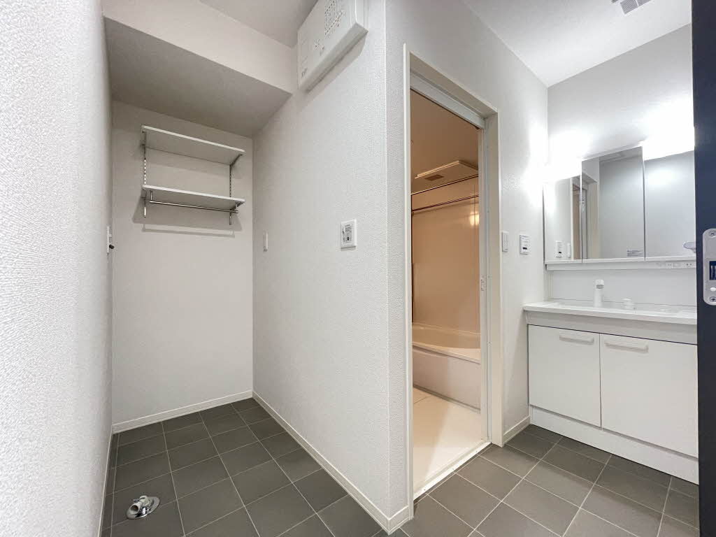 シャーメゾン旭南 203号-9