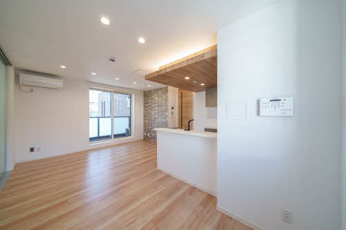 プレミアス上杉一丁目 402号-3