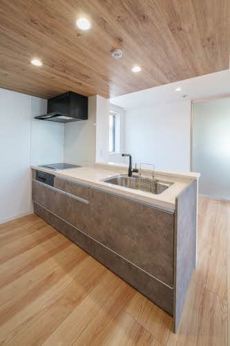 プレミアス上杉一丁目 402号-4