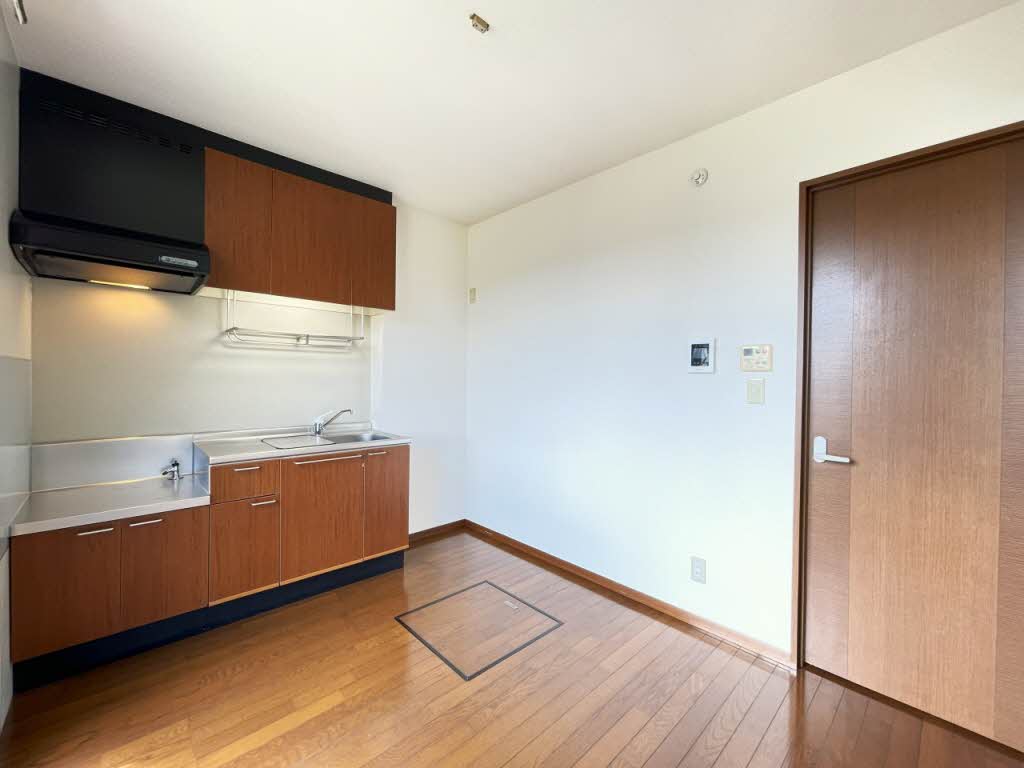 ディアコートエムズⅢ 101号-4