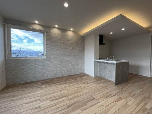 ザ　ファースト　レジデンス 203号-2