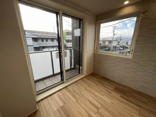 ザ　ファースト　レジデンス 203号-3