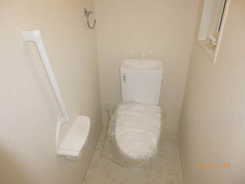 シャーメゾン桜通り二高前 202号-8