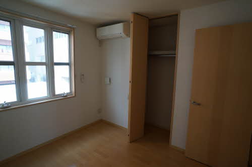 ファミールかんのⅢ 201号-2