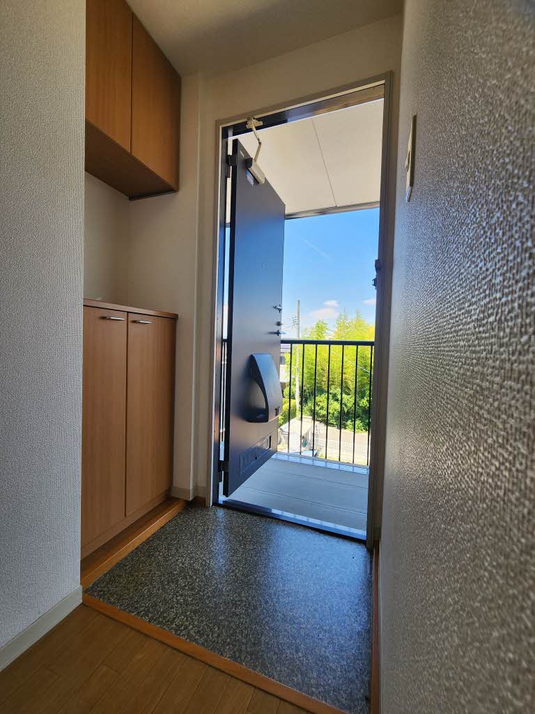 ラークヒルズ C 203号-7