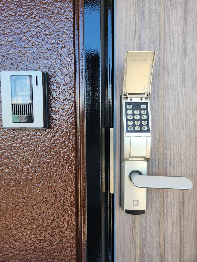 ラークヒルズ C 203号-12