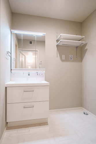 ＷＡＫＵＲＡＳ堰場 101号-8