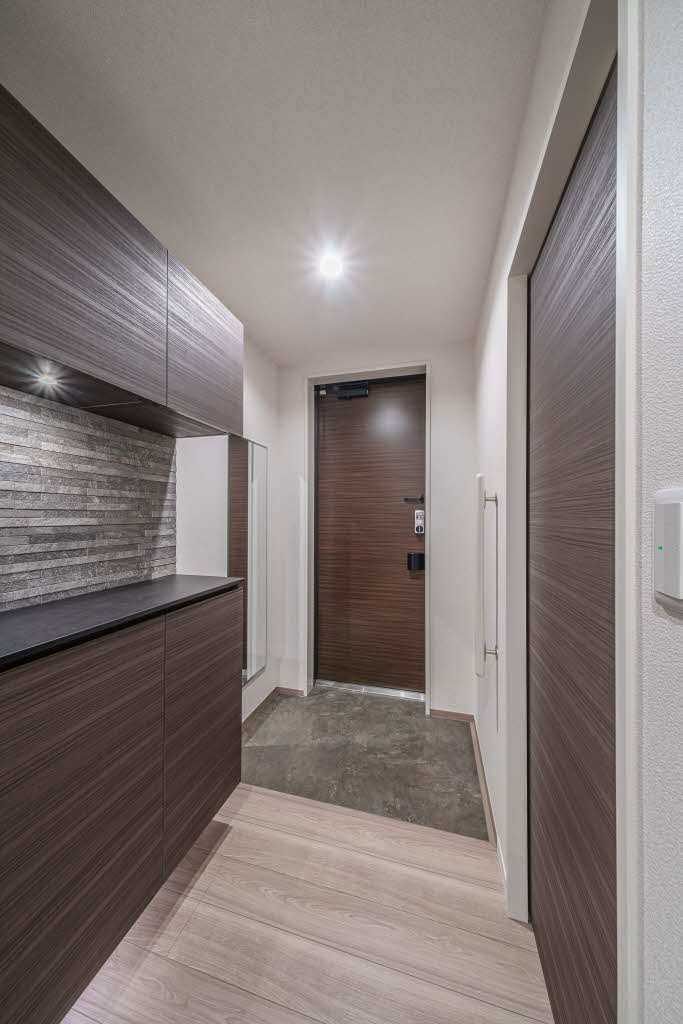 コンフォーザ虎丸 201号-6