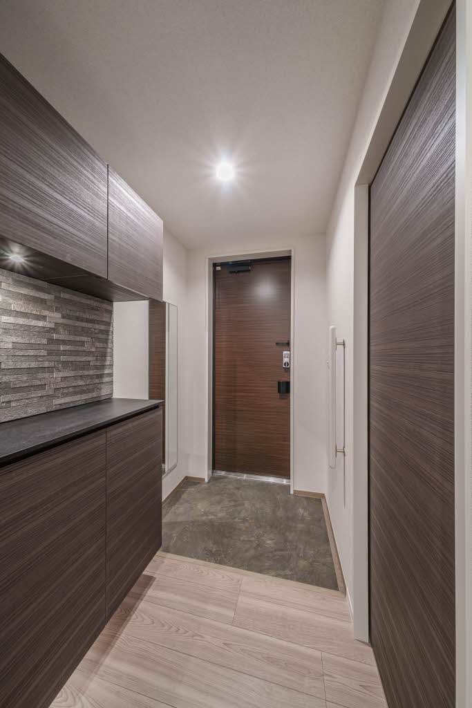 コンフォーザ虎丸 301号-6