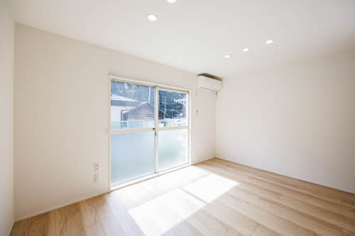 クレストコート 102号-1