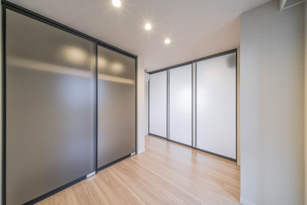 Ｐｒｏｍｅｎａｄｅ上杉 301号-10