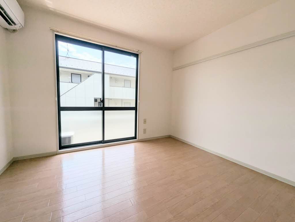 ブライトハウス七海A A102号-2