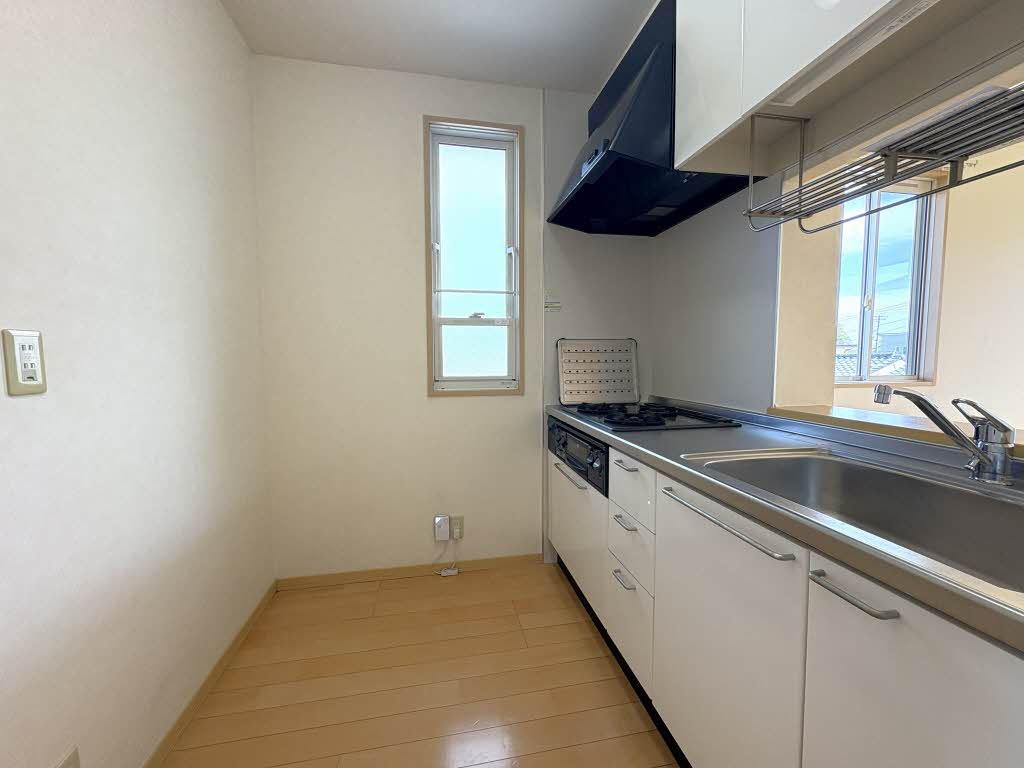 ディアス国見町 201号-3