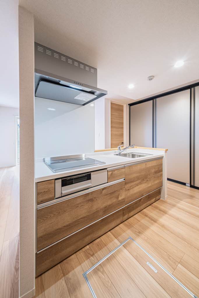 Ａｌｂｅｍａｒｌｅ上杉 101号-7