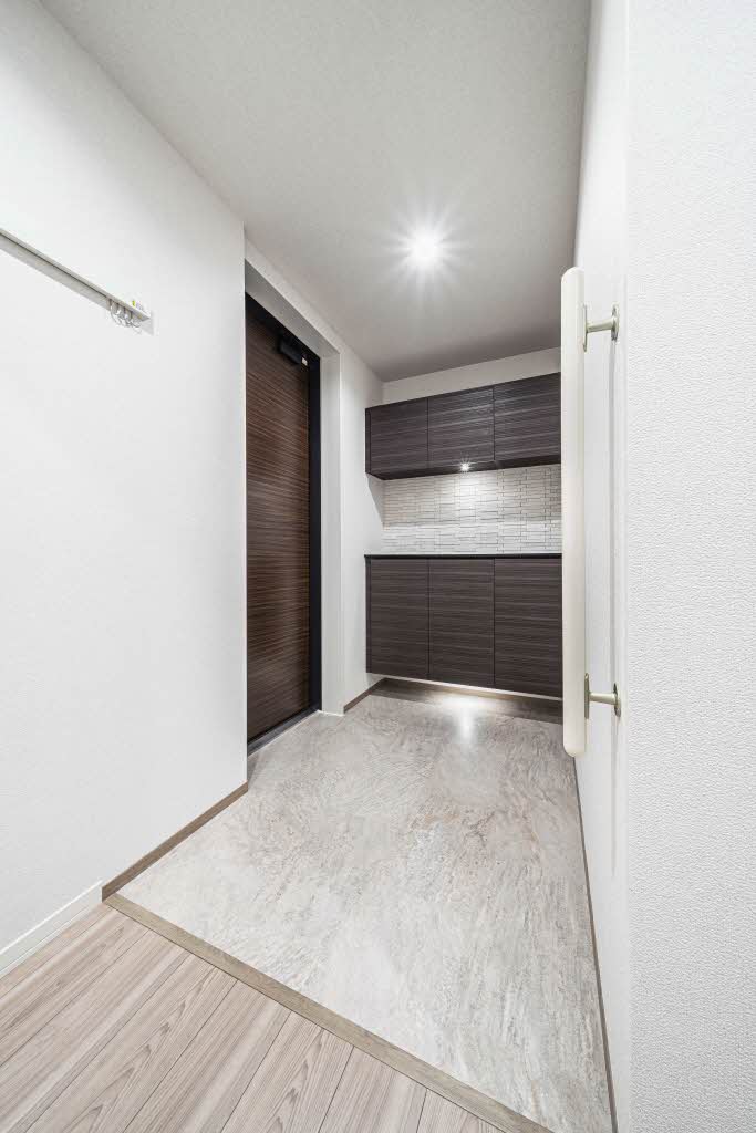 Ａｌｂｅｍａｒｌｅ上杉 201号-7